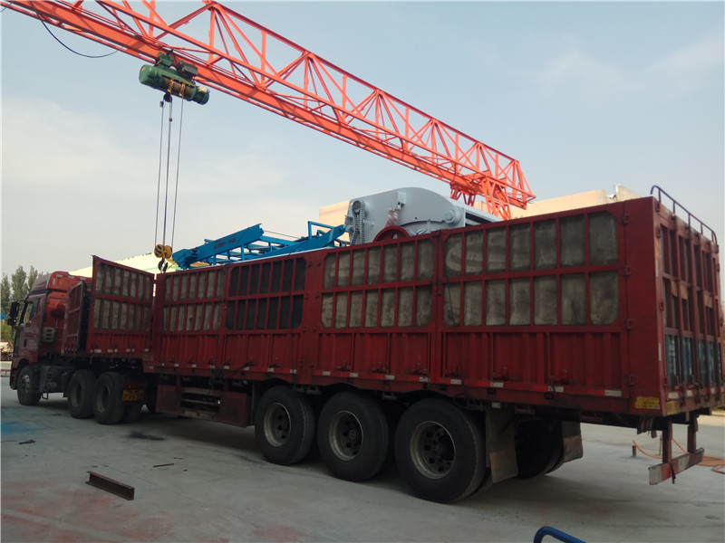 Mobile folding integrated crusher has started